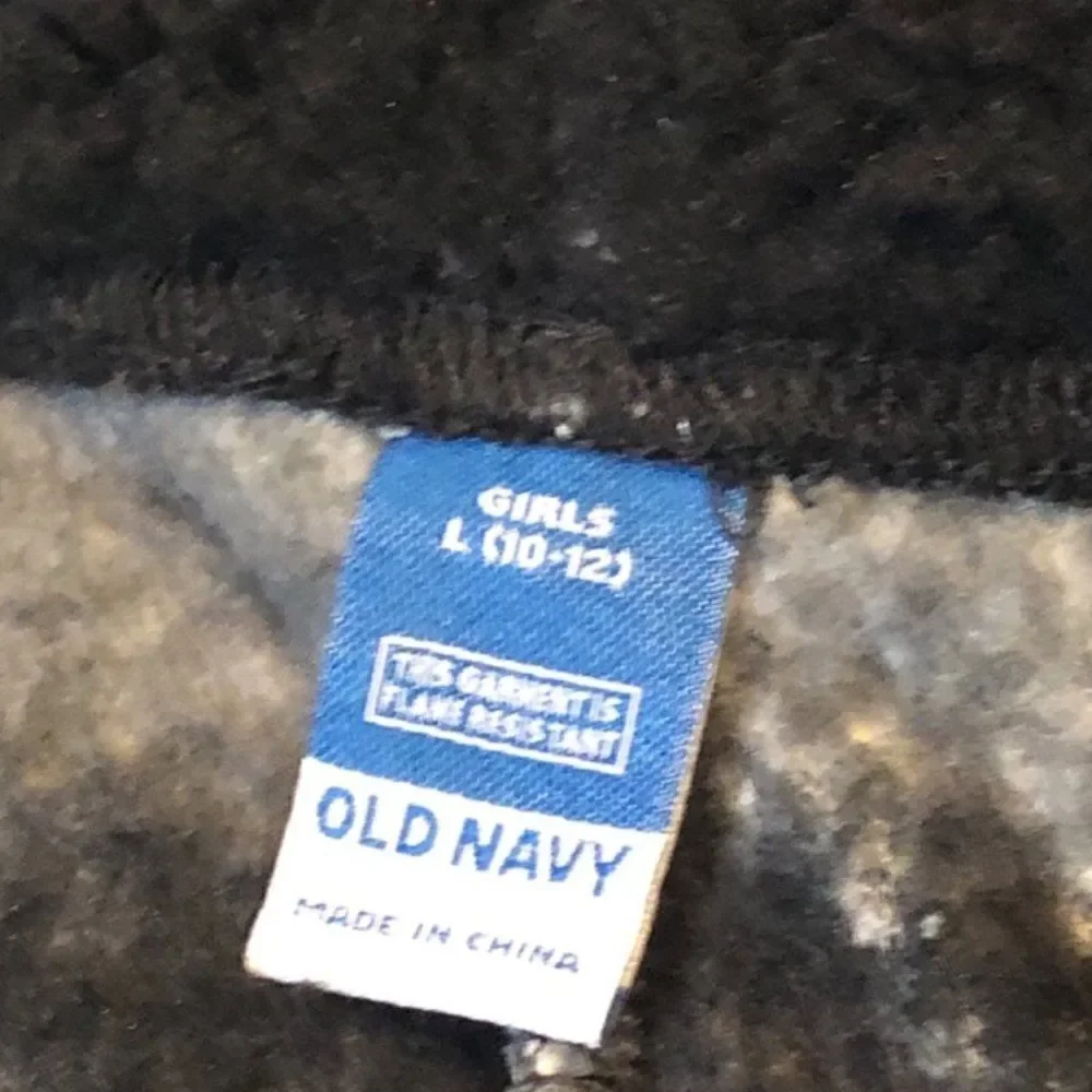 Old Navy Sherpa Cowl-Neck Pajama Top and Joggers Set